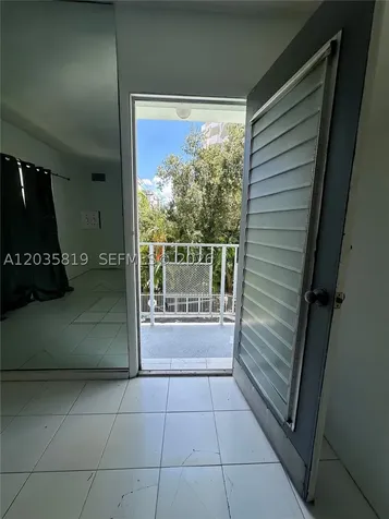 1340 Lincoln Road Miami Beach FL 33139