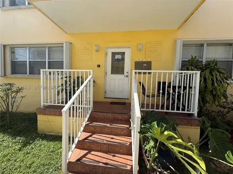 7720 Byron Avenue Miami Beach FL 33141