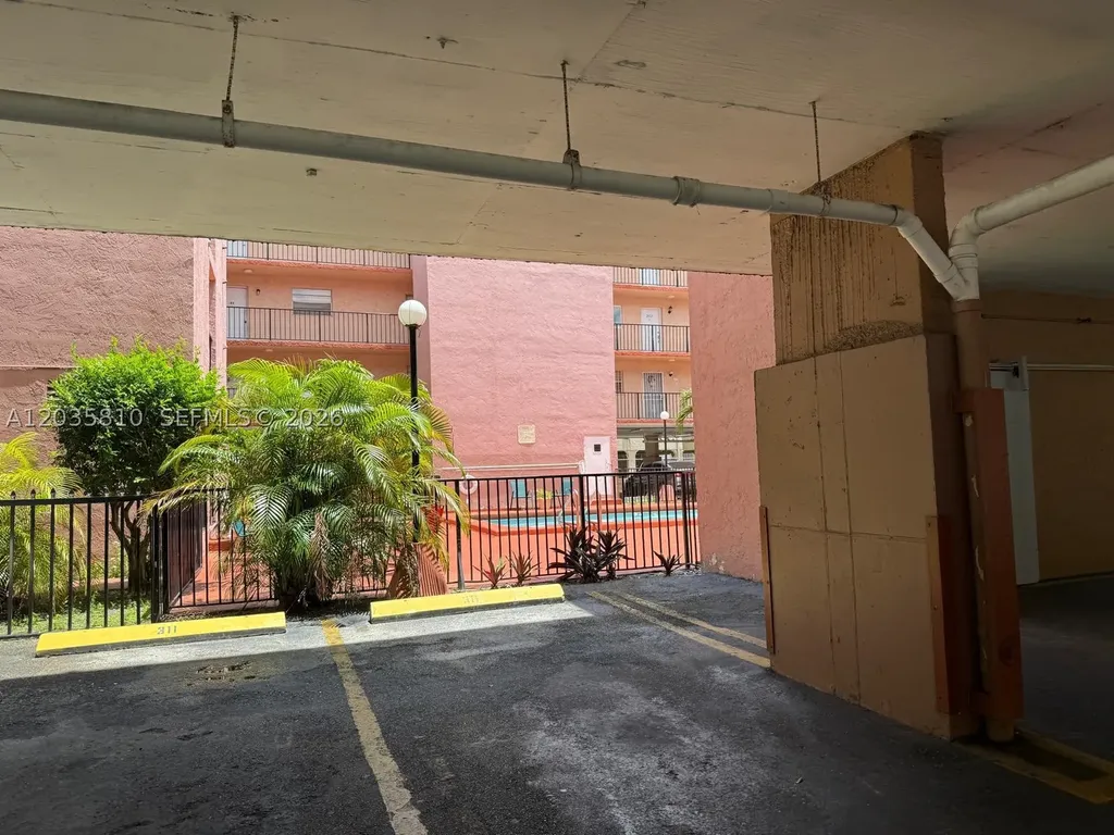 6175 W 20th Avenue Hialeah FL 33012