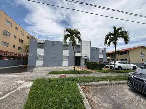 1285 W 26th Place Hialeah FL 33010
