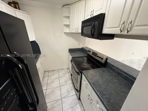 1285 W 26th Place Hialeah FL 33010