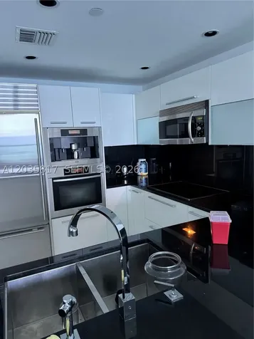 17121 Collins Avenue Sunny Isles Beach FL 33160