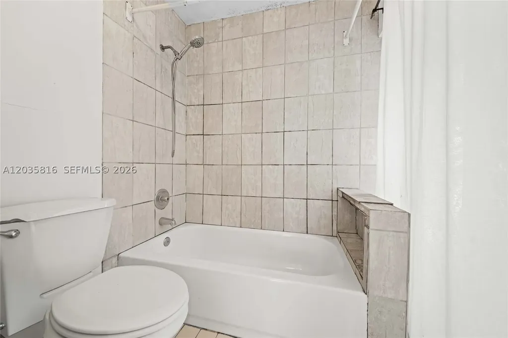443 NE 38th Street Boca Raton FL 33431