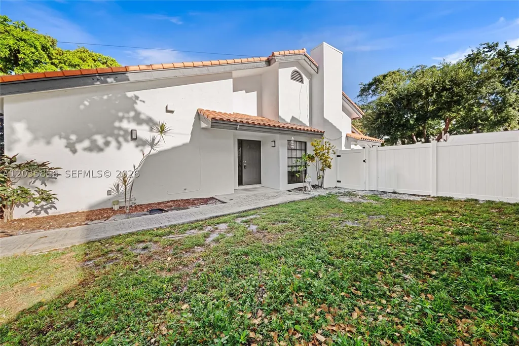 443 NE 38th Street Boca Raton FL 33431