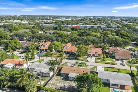 443 NE 38th Street Boca Raton FL 33431