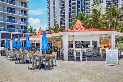 19201 Collins Avenue Sunny Isles Beach FL 33160