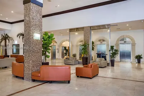 19201 Collins Avenue Sunny Isles Beach FL 33160