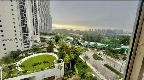 19201 Collins Avenue Sunny Isles Beach FL 33160