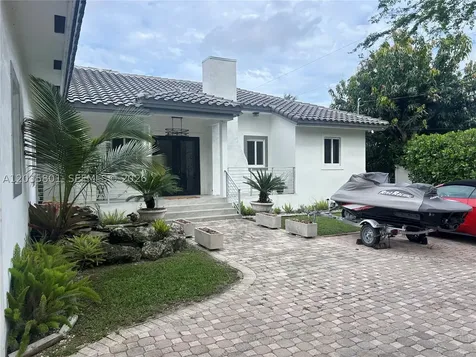 12885 SW 77 Avenue Pinecrest FL 33156