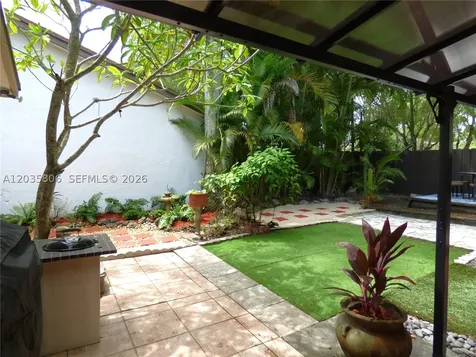 10857 SW 132nd Cir Court Miami FL 33186