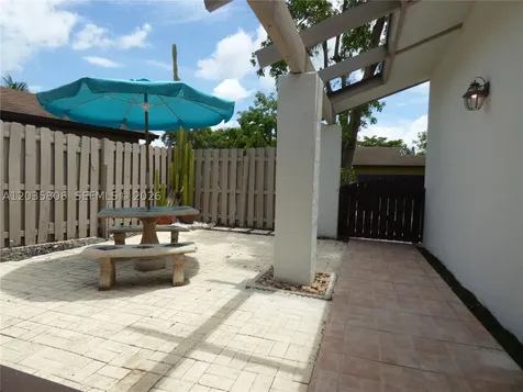 10857 SW 132nd Cir Court Miami FL 33186