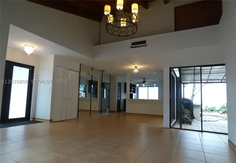 10857 SW 132nd Cir Court Miami FL 33186
