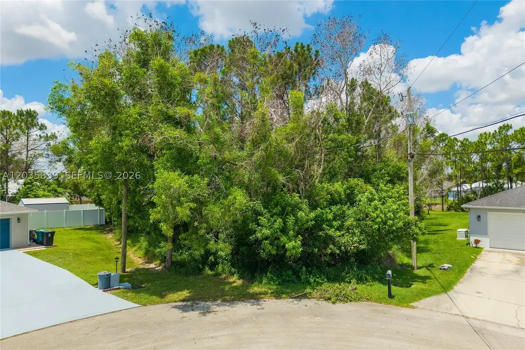5501 Chapel Court Port St. Lucie FL 34986