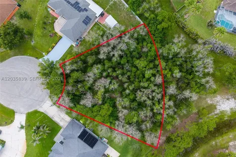 5501 Chapel Court Port St. Lucie FL 34986