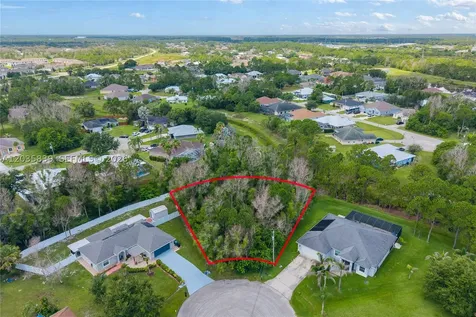 5501 Chapel Court Port St. Lucie FL 34986