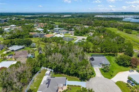 5501 Chapel Court Port St. Lucie FL 34986