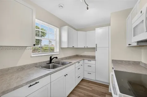 560 W 34th Street Riviera Beach FL 33404