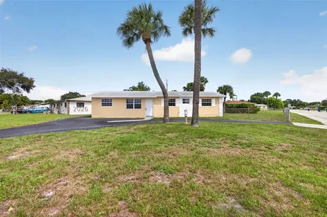 560 W 34th Street Riviera Beach FL 33404