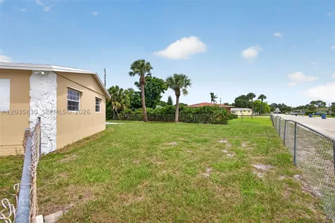 560 W 34th Street Riviera Beach FL 33404