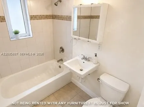 1533 NW 2nd Avenue Miami FL 33136