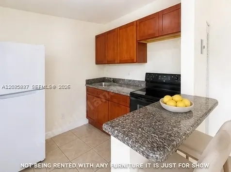 1533 NW 2nd Avenue Miami FL 33136