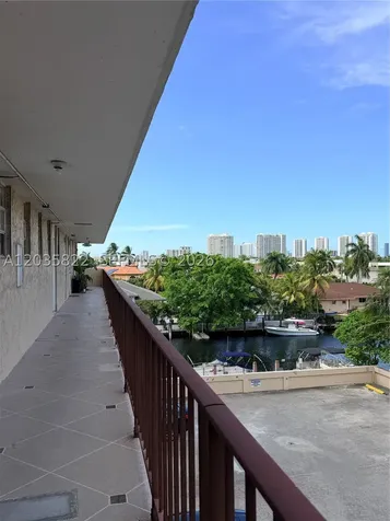 2903 N Miami Beach Boulevard North Miami Beach FL 33160