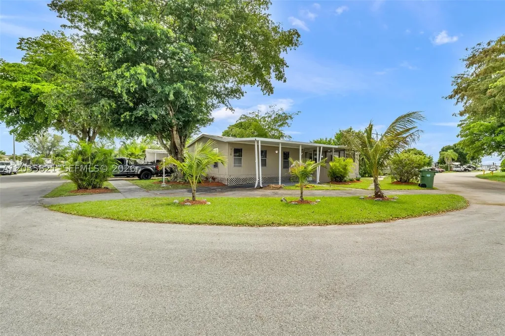710 NW 217th Way Pembroke Pines FL 33029