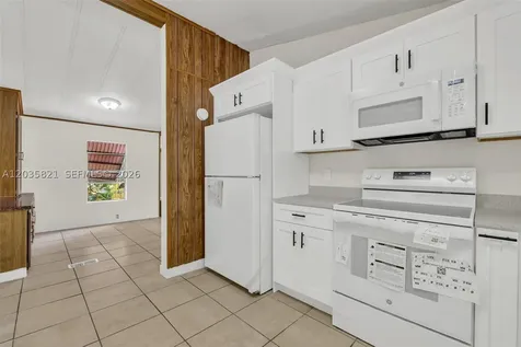 710 NW 217th Way Pembroke Pines FL 33029