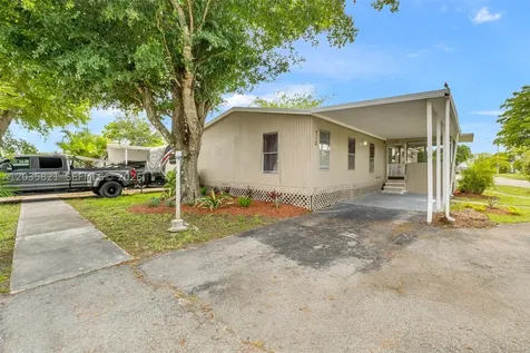 710 NW 217th Way Pembroke Pines FL 33029
