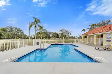 663 Vista Isles Drive Sunrise FL 33325