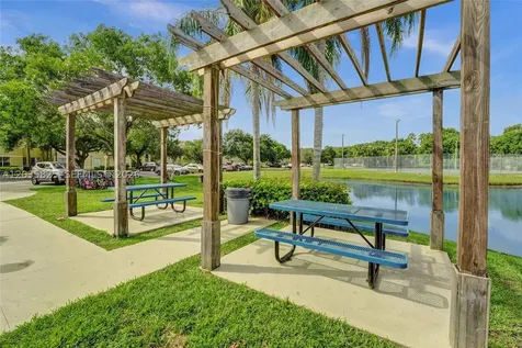 663 Vista Isles Drive Sunrise FL 33325