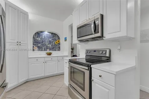 10710 NW 66th Street Doral FL 33178