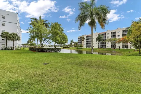 10710 NW 66th Street Doral FL 33178