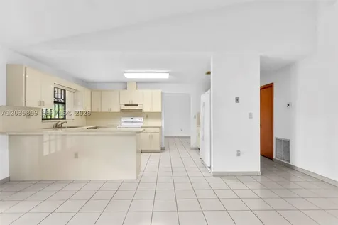 320 NW 136th Avenue Miami FL 33182