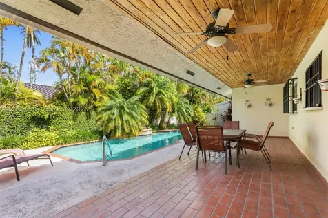 320 NW 136th Avenue Miami FL 33182