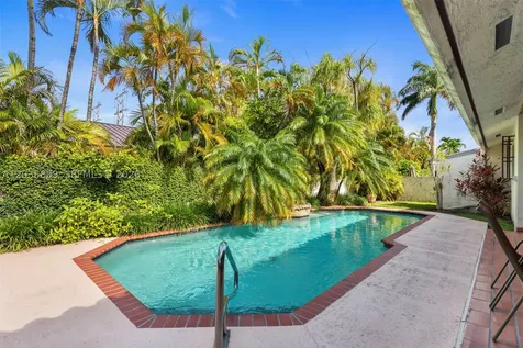 320 NW 136th Avenue Miami FL 33182