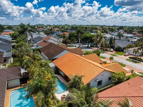 320 NW 136th Avenue Miami FL 33182