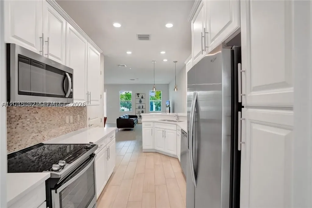 5140 Eucalyptus Drive Hollywood FL 33021