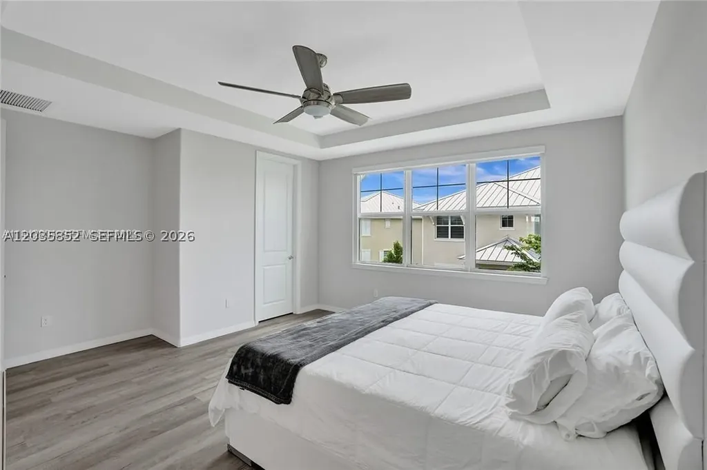 5140 Eucalyptus Drive Hollywood FL 33021