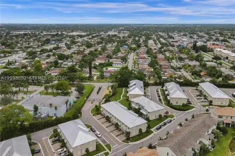 5140 Eucalyptus Drive Hollywood FL 33021