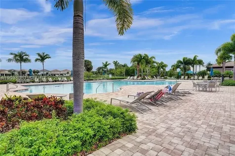 5140 Eucalyptus Drive Hollywood FL 33021