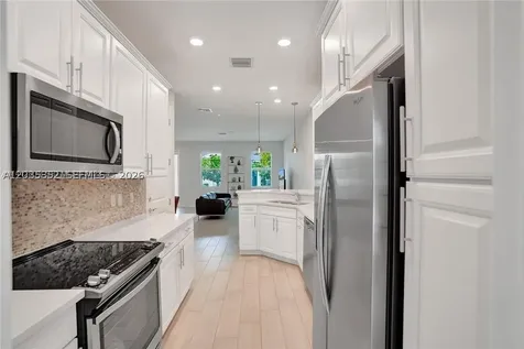 5140 Eucalyptus Drive Hollywood FL 33021