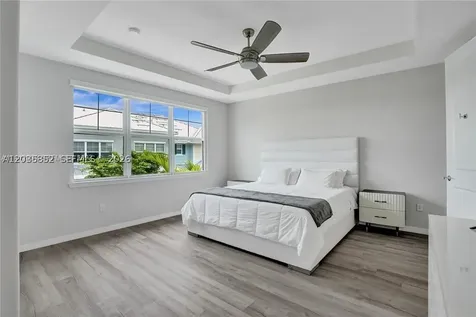 5140 Eucalyptus Drive Hollywood FL 33021