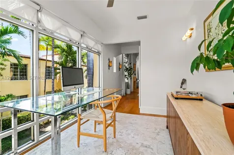 1570 Meridian Avenue Miami Beach FL 33139