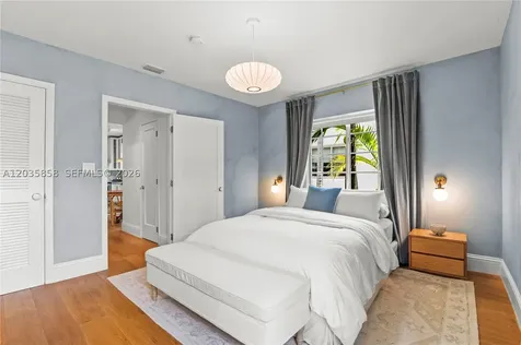 1570 Meridian Avenue Miami Beach FL 33139