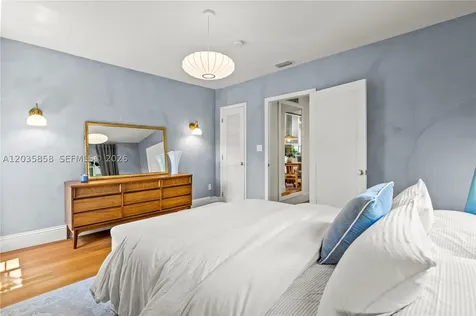 1570 Meridian Avenue Miami Beach FL 33139