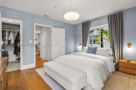 1570 Meridian Avenue Miami Beach FL 33139