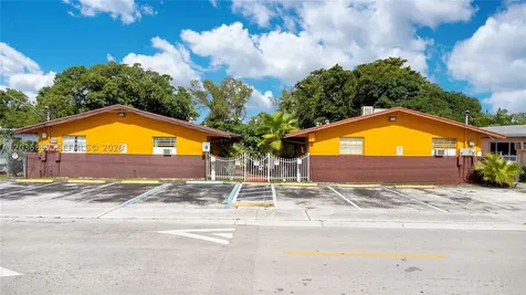 129-131 SE 5th Street Hallandale Beach FL 33009