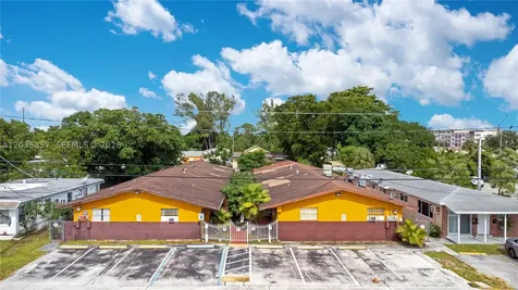 129-131 SE 5th Street Hallandale Beach FL 33009