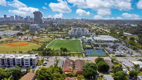 129-131 SE 5th Street Hallandale Beach FL 33009